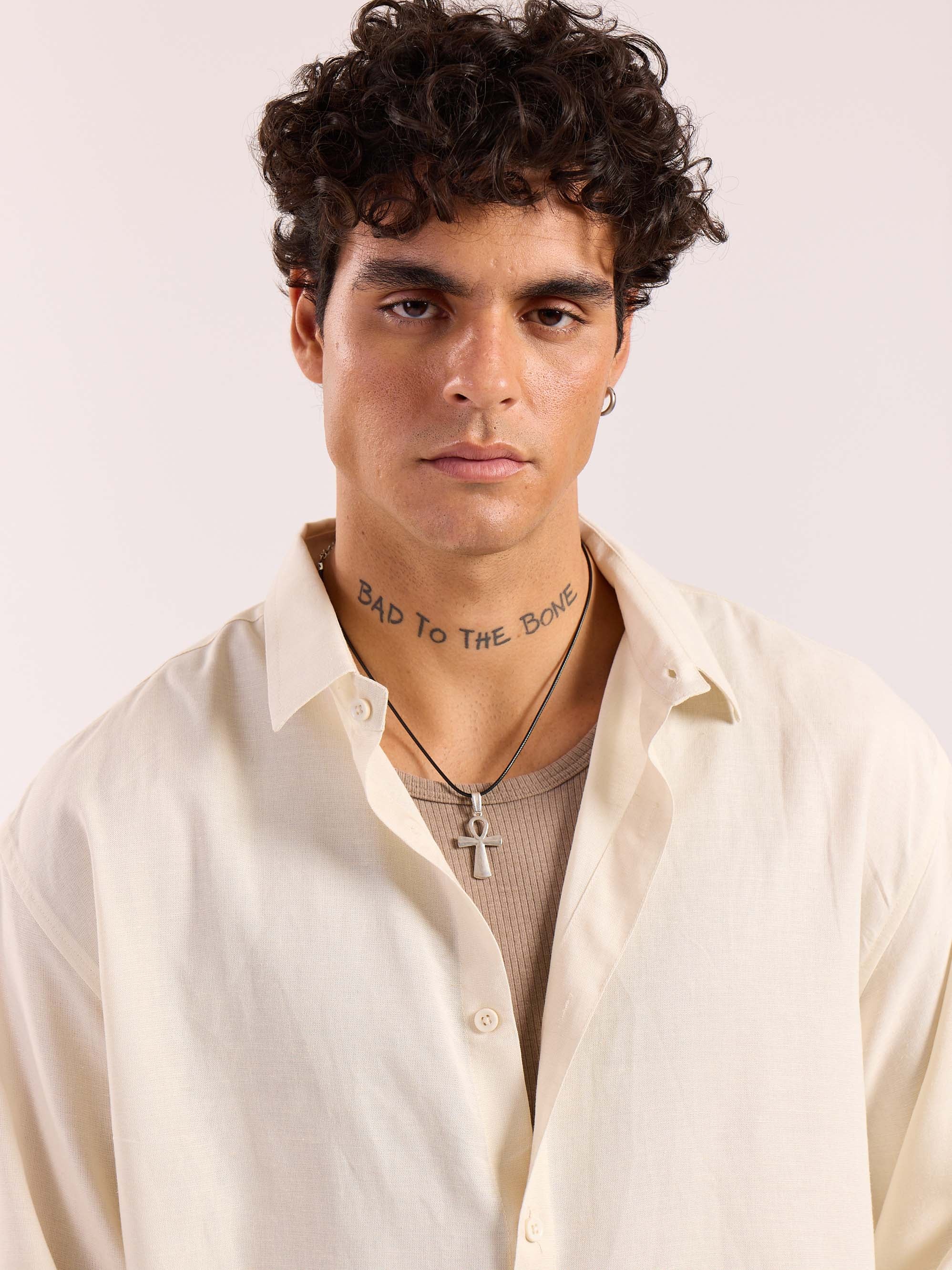 Almond White Linen Cropped Shirt - Image 3