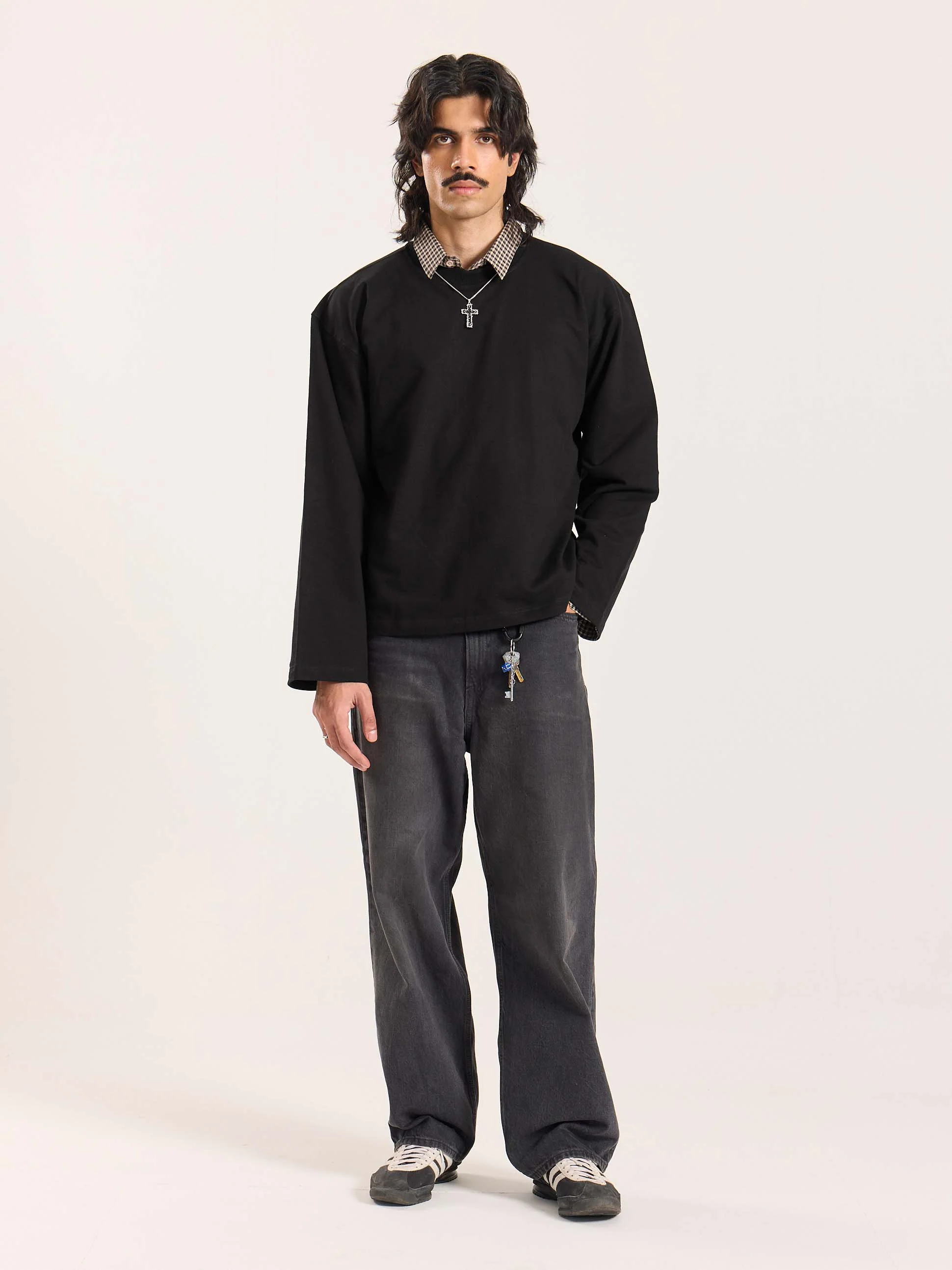 Black Loose Fit Cropped T-Shirt